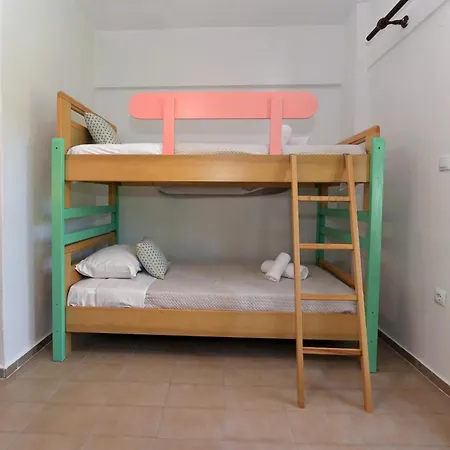 Semesterbostad Sani Delight